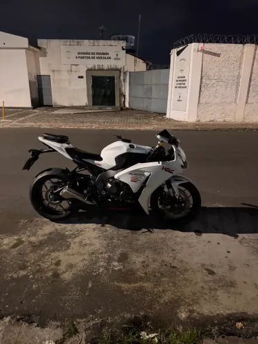 CBR 1000 FireBlade