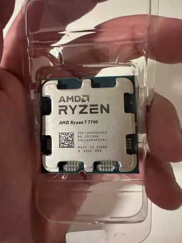 Ryzen 7700 am5 amd blister