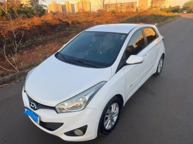 Hyundai HB20 Premium 1.6 Flex 16V Aut. 2013
