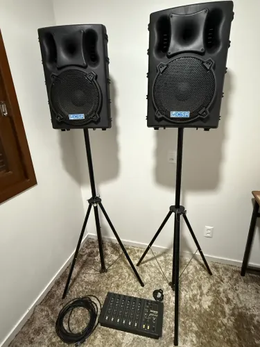 Caixa som ativa e passiva + mesa de som