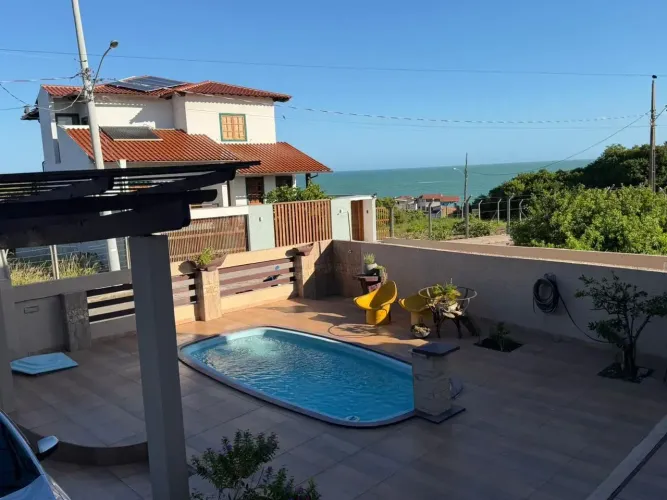 Casa triplex à venda em Ubu, Anchieta