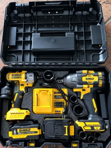 Máquina pneumática Dewalt Nunca usadas 2 baterias profissional com Garantia 