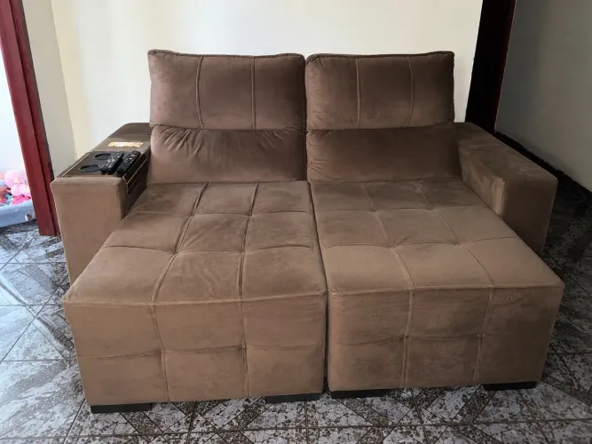     Sofá 2 Lugares Retrátil/Reclinável Marrom