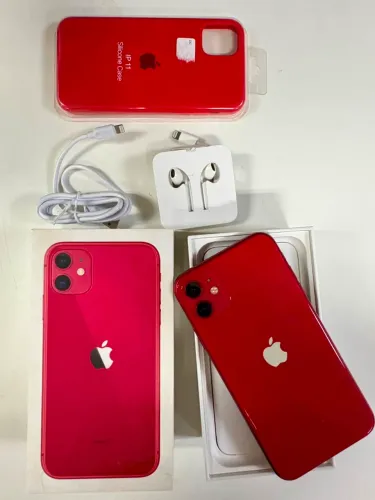 iPhone 11 128GB Com caixa sem detalhes