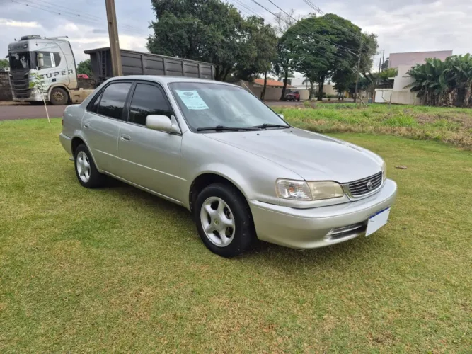 Toyota Corolla XEI 1.8/1.8 Flex 16V Aut. 2002