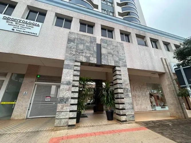 APARTAMENTO NO CENTRO DE MARINGA