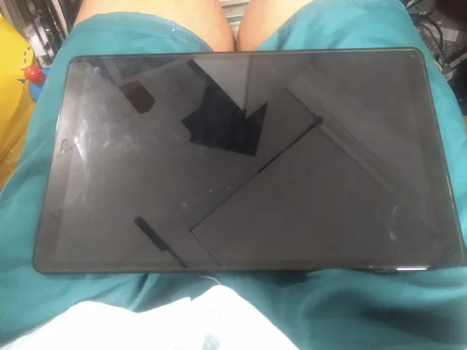 Tablet Samsung sm-t515 defeito