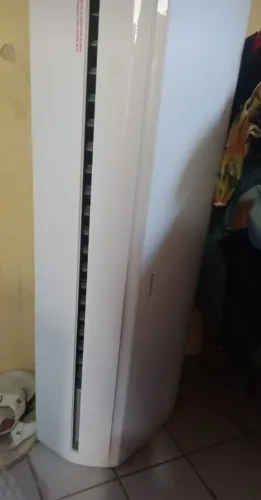 Vendo uma evaporadora da marca agratto é uma condensadora da marca algin 30 mil BTUs nova