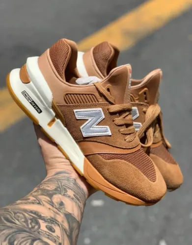 New Balance 997s Masculino Premium Cor: Marrom/Branco - Disponível 38 AO 43