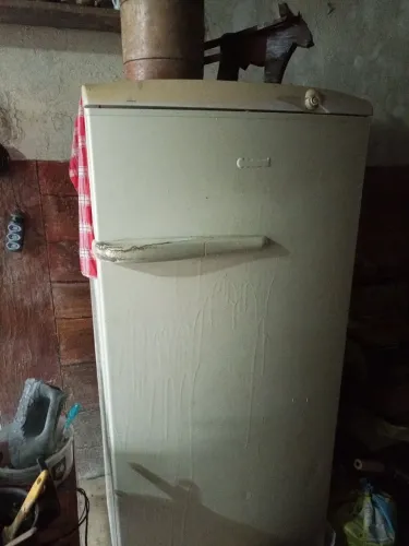Vendo geladeira Consul