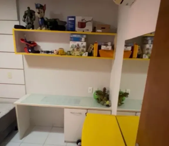 Bancada com gaveta + nicho amarelo