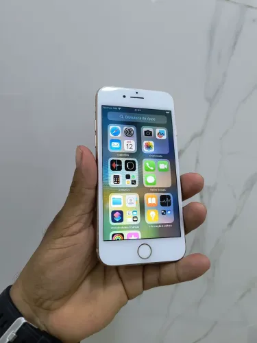 iPhone 8 com 64GB
