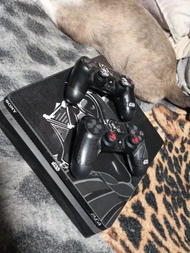 PS4 SLIM 1 TB (DESBLOQUEADO)