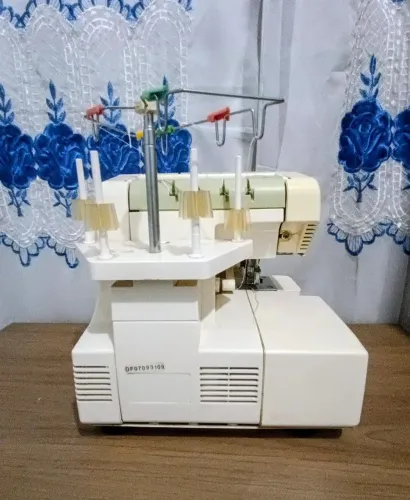 Máquina de costura