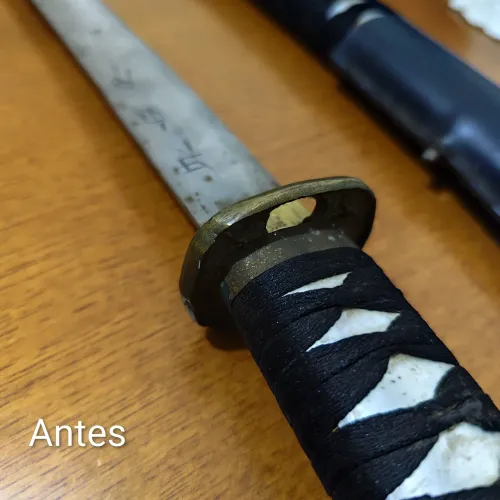 Conjunto de espadas katana e tanto estilo gunto (militar)