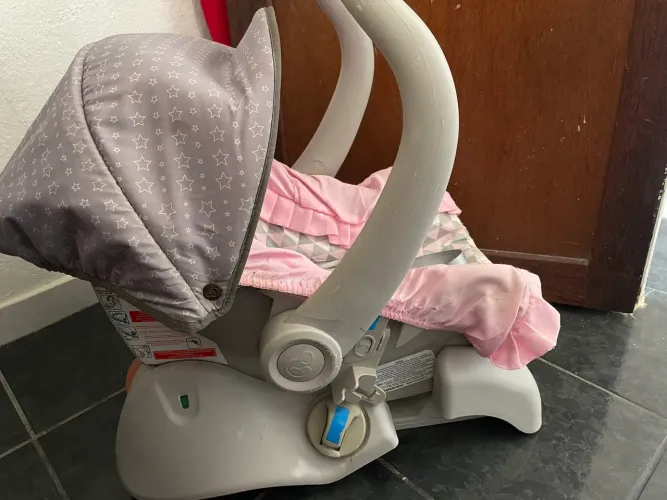 Bebê conforto usado em bom estado 