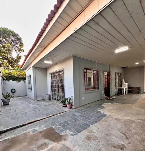 Casa com 3 quartos no Marex pra venda ?