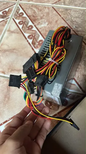 Fonte de alimentação gamer