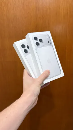 IPhone 17 Pro Max Silver 256GB Novo/Lacrado