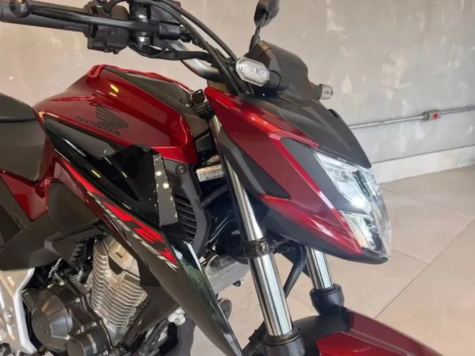 Honda CB300F