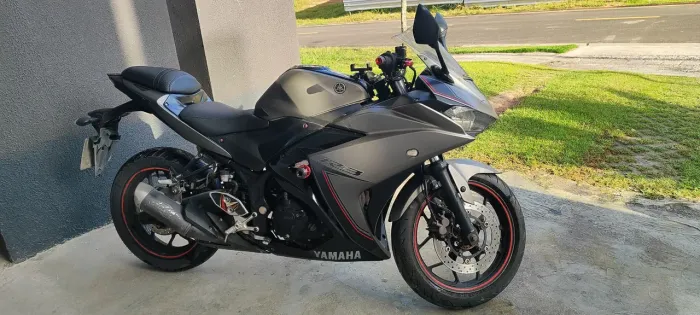 Yamaha R3 2017