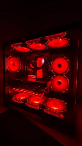 PC Gamer Ryzen 7 5800X | RX 9060 XT 8GB | 64GB RAM | SSD 1TB | Water Cooler 240mm