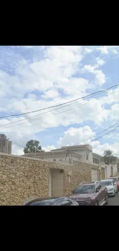 Alugo Casa no Bairro Jardim Cuiabá, para fins Comerciais.