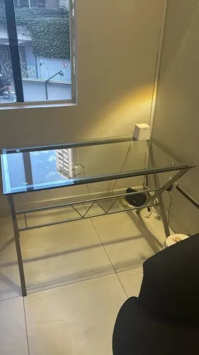 Mesa/Escrivaninha de Vidro e Inox