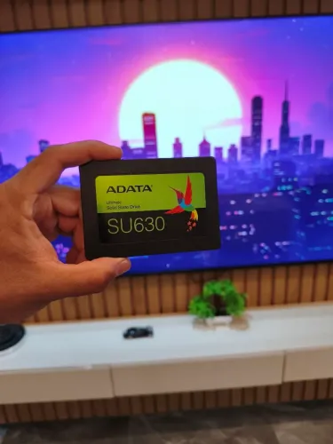 SSD 240GB muito novo