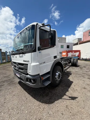Mercedes atego 1719