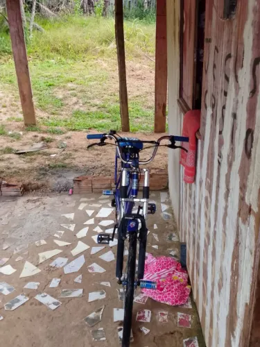 Vendo essa bicicleta bem conservada com nota valor 800