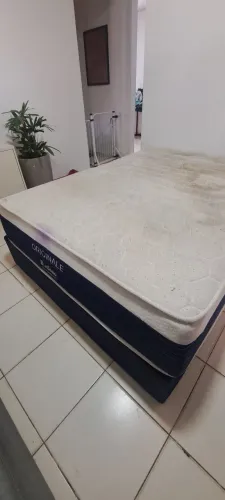 Cama de casal tamanho padrão 