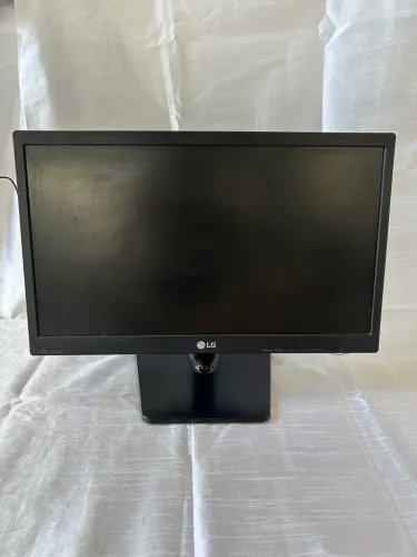 Monitor LG 20 Poleg / 60Hz