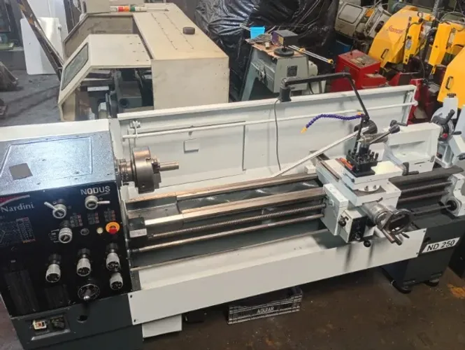 TORNO MECANICO NARDINI ND 250 500 X 1500MM