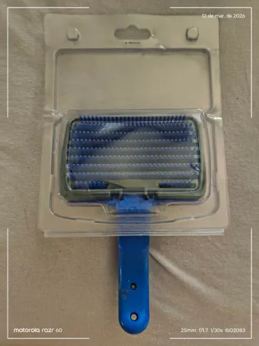 rasqueadeira autolimpante para pets