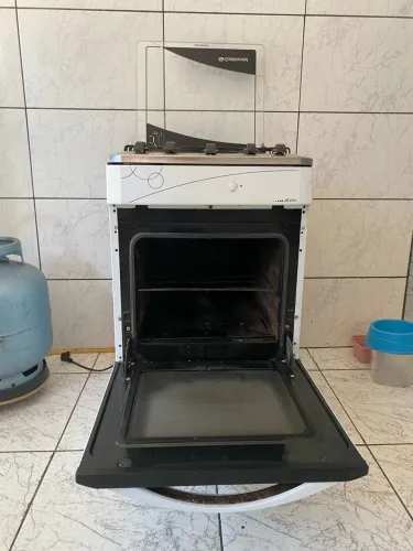 FOGÃO E GÁS DE COZINHA R$ 220