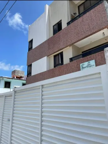 Apartamento no Jardim Cidade Universitária com 3 quartos sendo 1 suíte.