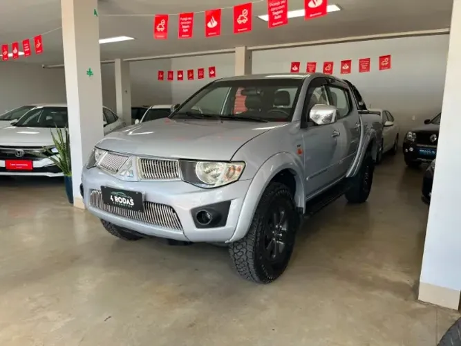 Mitsubishi L200 Triton HPE 3.2 CD TB Int.diesel AUT 2011
