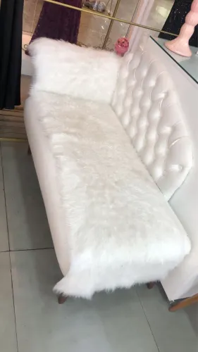 Sofa divã retro branco - sofazinho para loja 