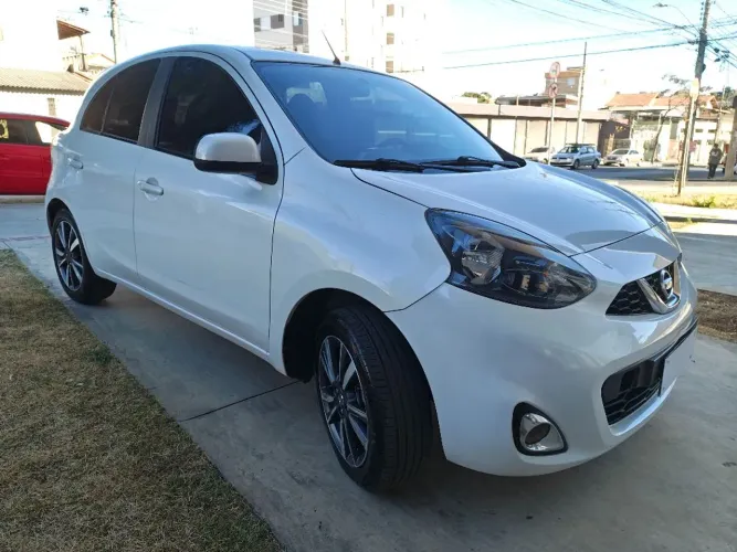 Nissan March SL 1.6 16V Flexstart 5P Aut. 2018