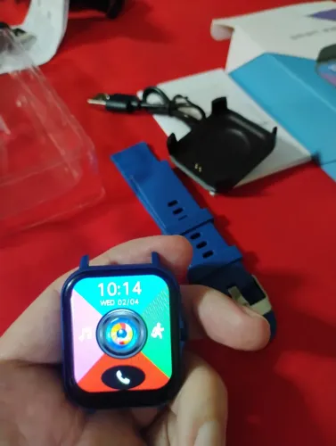 Smartwatch zero na caixa