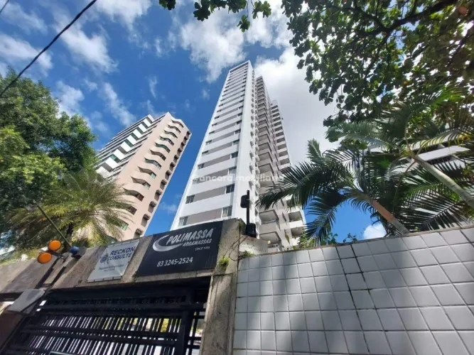 Apartamento à venda na Beira Rio | 143 m² | 3 quartos | 1 suíte | 2 vagas | Vista para o R