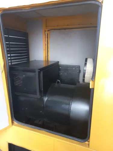 Grupo gerador de 180 kVA