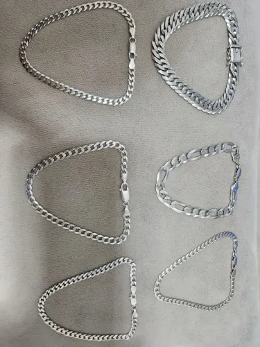 Pulseiras de prata