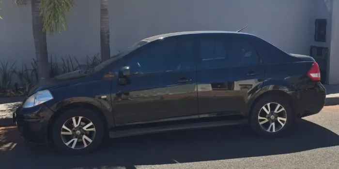 Nissan Tiida Sedan 1.8 16V Flex Fuel 4P 2011