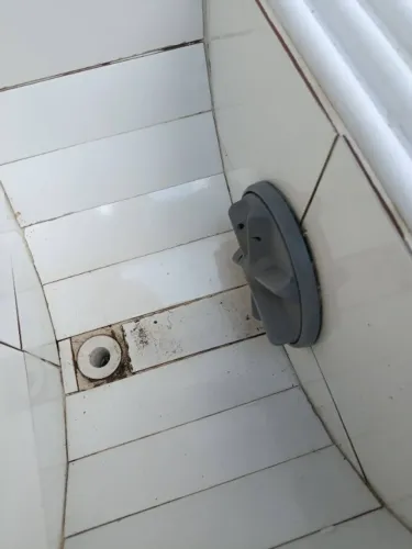 Tanquinho p/ lavar roupas de cimento - 110V