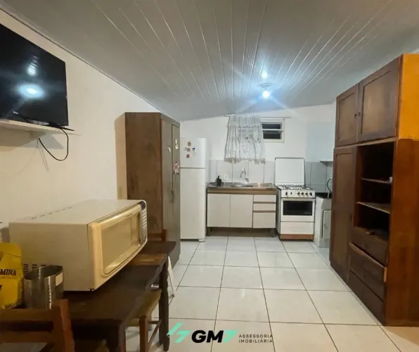 kitnet locação anual - mobiliada no Iate Clube em Balneário Camboriú