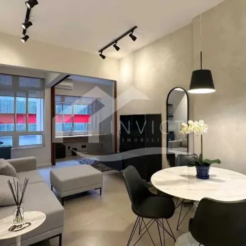 IPANEMA - 2 quartos com suíte, reformado e porteira fechada!