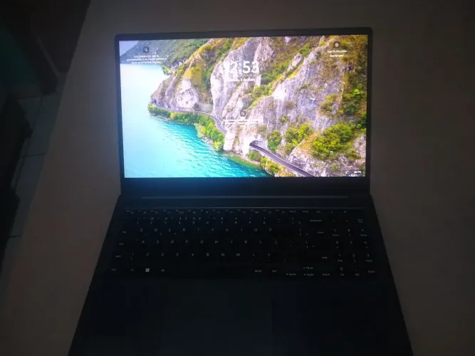 Notebook Samsung i5 12ª geração, 8GB RAM, SSD 512GB - Excelente estado