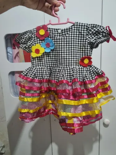 Vestido de quadrilha  3 á 6 meses 